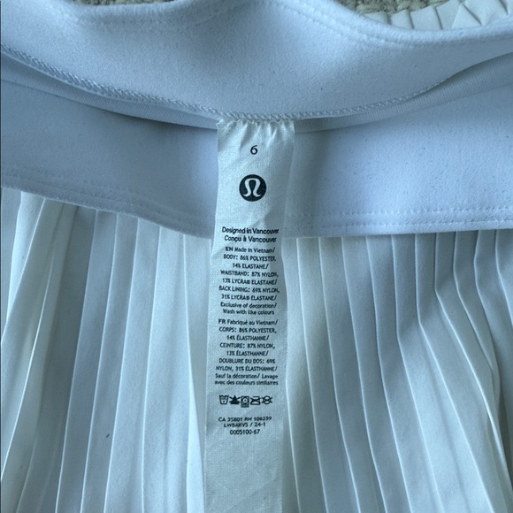 Varsity High-Rise Pleated Tennis Skirt - Picture 8 of 10